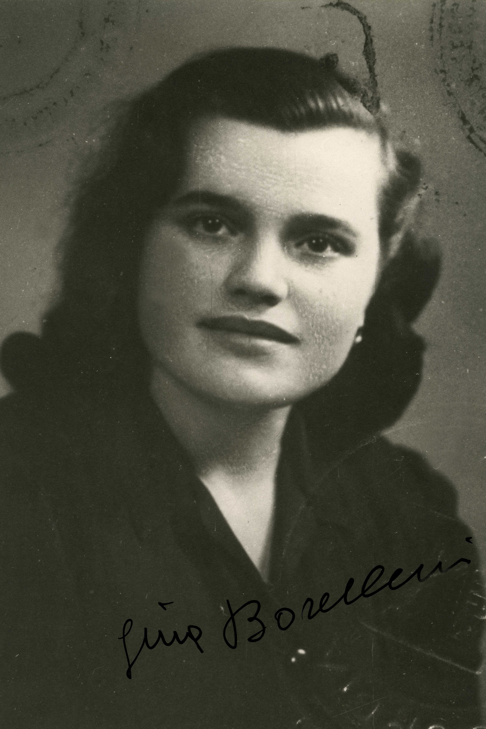 Gina Borellini ritratto autografato 1946 CDD Archivio Gina Borellini2